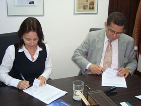 Patricia Ferraz, e Ubiratan Pereira Guimares (Fotos: Assessoria de Imprensa Arisp)