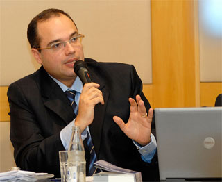 Diego Selhane Perez, Curso de Direito Imobilirio da UniRegistral (Foto: C. Petelinkar)