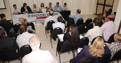Mesa: Adriano Erbolato Melo, Marco Antonio Greco Bortz, Levy Mario Celestino, Patricia Ferraz, Jos Carlos Alves, Marcelo Alvarenga e Rodrigo Dinamarco