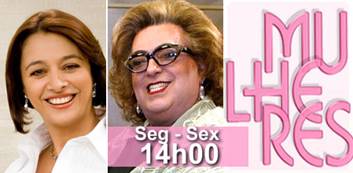A apresentadora Cátia Fonseca e Mamma Bruschetta, personagem que é  marca registrada do programa