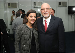 Imagens da abertura: pronunciamento do presidente da Caixa, Jorge Hereda; Laura Vissotto entre Camila Pitanga e Ra&iacute;; Laura Vissoto e Jorge Hereda.